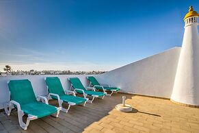 Apartment Oleander Excellent Townhouse in Carvoe