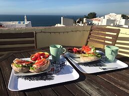 6 Centeanes Clifftop Apartment sea Views and st