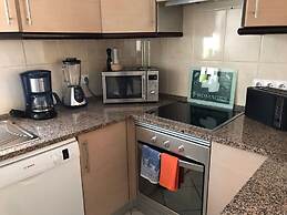 6 Centeanes Clifftop Apartment sea Views and st