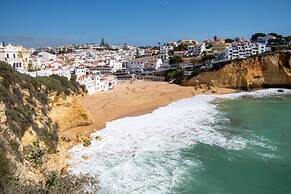 Outra Vez Spacious Apartment 5 Minute Walk From