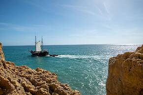 Outra Vez Spacious Apartment 5 Minute Walk From