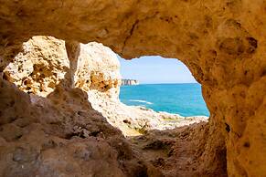 Outra Vez Spacious Apartment 5 Minute Walk From