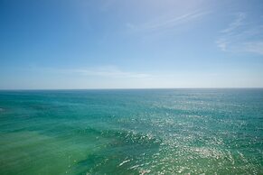 Outra Vez Spacious Apartment 5 Minute Walk From