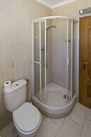 Silver Beautiful 4 Bedroom Vila Just Steps TO TH