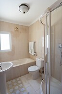 Silver Beautiful 4 Bedroom Vila Just Steps TO TH