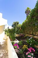 Silver Beautiful 4 Bedroom Vila Just Steps TO TH