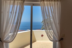 Silver Beautiful 4 Bedroom Vila Just Steps TO TH