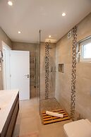 Casa Ana Superbly Renovated With Heated Private