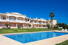 11 Marinha Two Bedroom Apt at Praia do Marinha
