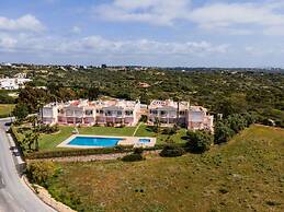 11 Marinha Two Bedroom Apt at Praia do Marinha
