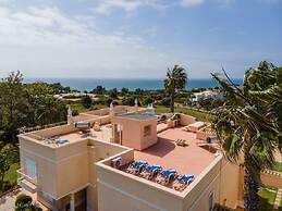 11 Marinha Two Bedroom Apt at Praia do Marinha
