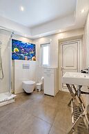 Golfinhos Magnificent Spacious 5 Bedroom Villa