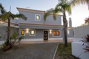 Albatroz Gorgeous Spacious Villa IN Carvoeiro