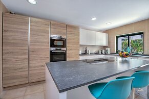 Albatroz Gorgeous Spacious Villa IN Carvoeiro