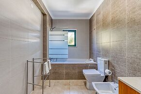 Albatroz Gorgeous Spacious Villa IN Carvoeiro