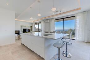 Villa Centeanes Luxury Villa Enviable Position s