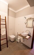 12a Travessa da Nau Modernised yet Traditional h