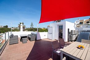 12a Travessa da Nau Modernised yet Traditional h