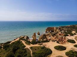 10 Marinha Two Bed Apt At Award Wining Beach