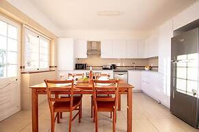10 Marinha Two Bed Apt At Award Wining Beach
