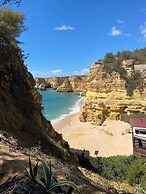 10 Marinha Two Bed Apt At Award Wining Beach
