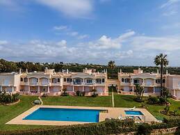 10 Marinha Two Bed Apt At Award Wining Beach