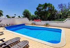 Sequana Fabulous Spacious Villa Perfect for Fami
