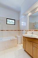 Sequana Fabulous Spacious Villa Perfect for Fami