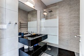 Casa Blanca Magnificent 4 Bedroom Villa With MOD