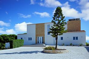 Goldeneye Luxury 6 Bedroom Villa With Infinity P