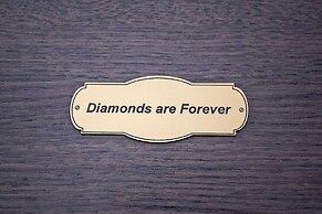 Goldeneye Luxury 6 Bedroom Villa With Infinity P