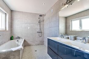 Goldeneye Luxury 6 Bedroom Villa With Infinity P