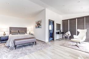 Goldeneye Luxury 6 Bedroom Villa With Infinity P