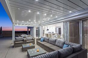 Goldeneye Luxury 6 Bedroom Villa With Infinity P