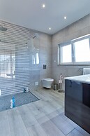 Goldeneye Luxury 6 Bedroom Villa With Infinity P