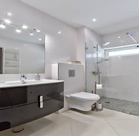 Goldeneye Luxury 6 Bedroom Villa With Infinity P