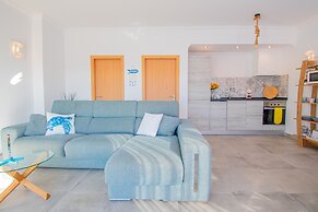 Kizi in Carvoeiro With 1 Bedrooms and 1 Bathrooms