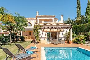 174 Gramacho Immaculately Presented Villa With P