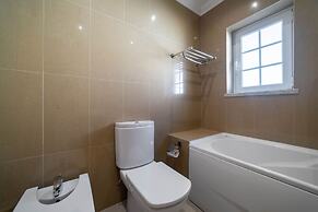 Lily Fabulous 1 BED APT With Roof Terrace Pool