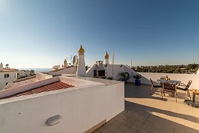 Lily Fabulous 1 BED APT With Roof Terrace Pool