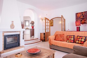 32A Vale do Milho Stunning Detached Villa Close