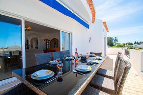 32A Vale do Milho Stunning Detached Villa Close