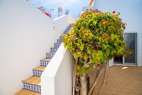 32A Vale do Milho Stunning Detached Villa Close