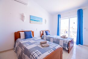 32A Vale do Milho Stunning Detached Villa Close