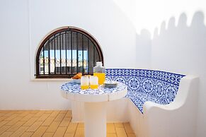 32A Vale do Milho Stunning Detached Villa Close