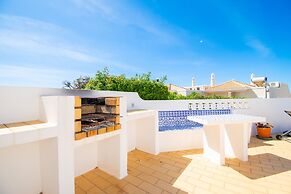 32A Vale do Milho Stunning Detached Villa Close