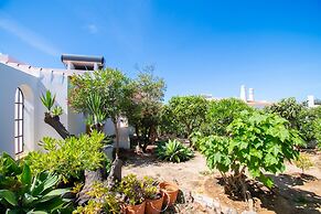 32A Vale do Milho Stunning Detached Villa Close