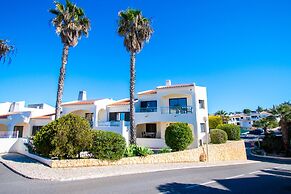 99B Hibiscus in Carvoeiro