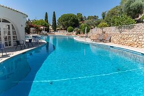 C22 Quinta do Paraiso Superbly Appointed AND FUR