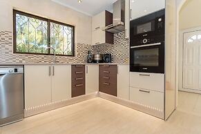 Floresta Fabulous Villa Close to Beach and Golf